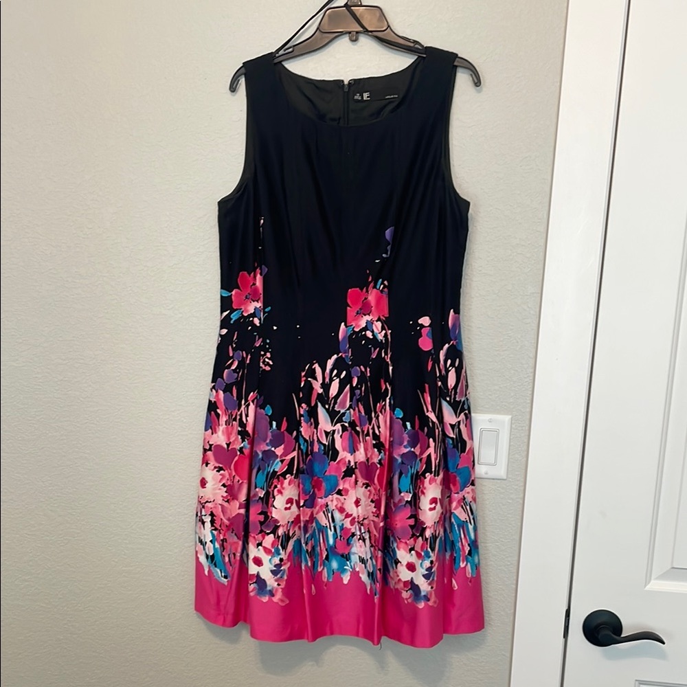 Leslie Fay Black and Pink Midi Dress